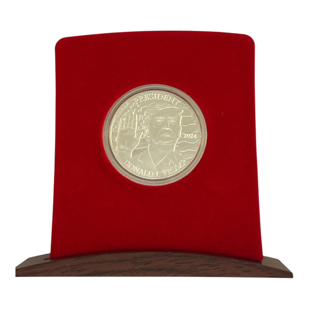 Donald Trump 2024 Commemorative Coin Silver Layered Collectible Case Certificate