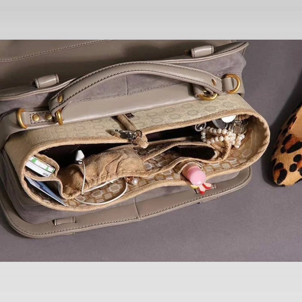 essentials to keep in your purse