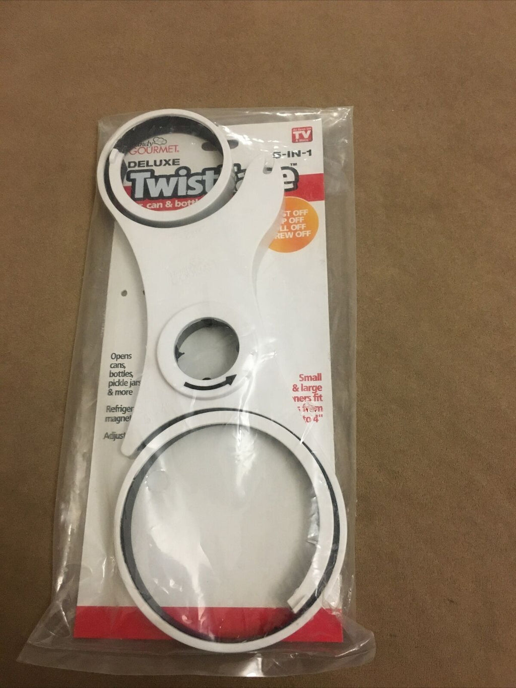 magnetic can opener